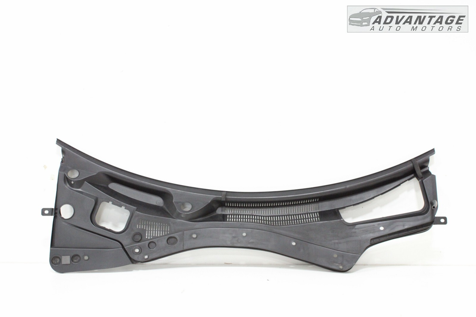 2014-2019 MASERATI GHIBLI FRONT WINDSHIELD WIPER COWL COVER PANEL GRILLE OEM