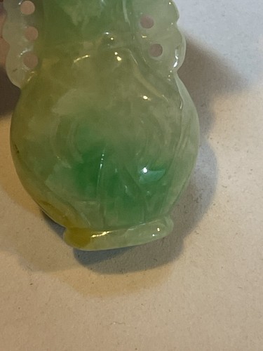 ANTIQUE CHINESE JADEITE AND RUSSET JADE QING DYNASTY PENDENT - Picture 7 of 11