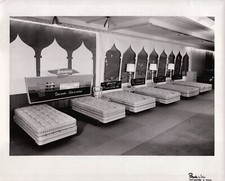 OLD PHOTOGRAPH SIMMONS MATTRESS SIGNS DRUCKS STORE MENASHA WISCONSIN TEXAS PHOTO