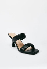 Sandalia de tacón ShoeDazzle Amora para mujer, estilo #HD2354776, talla 7, caviar negro