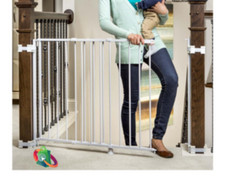 Regalo 2-in-1 Stairway and Hallway Wall Mounted Baby Gate, Bonus Kit, Includes B
