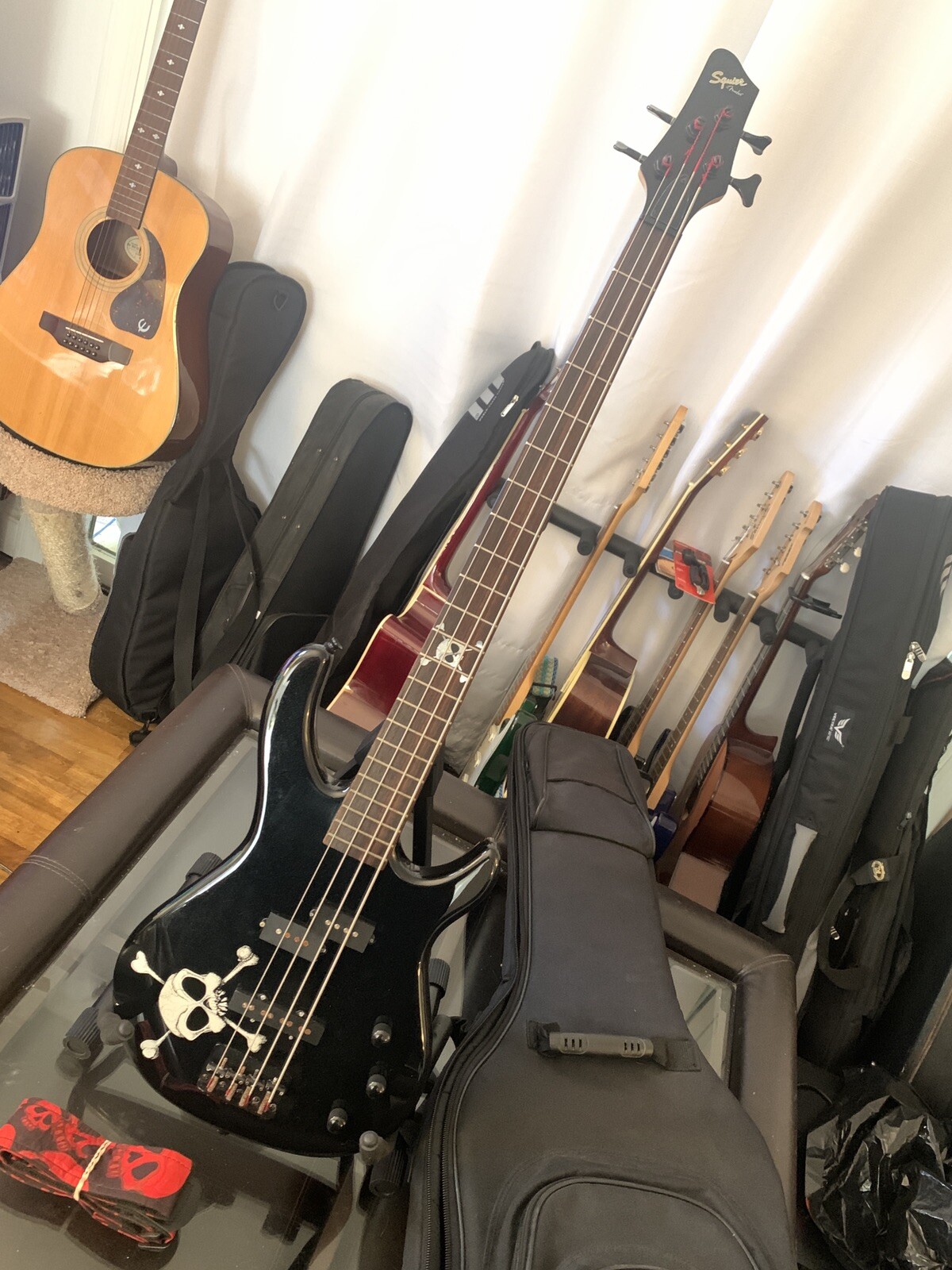 RARE 2006 FENDER Squier MB4 Skull & CrossBones Black 4String Bass