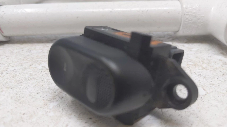 Interruptor de ventana eléctrica maestro conductor Renault Pt Cruiser 2002-2010 R8S02B12 Foto 3 de 4