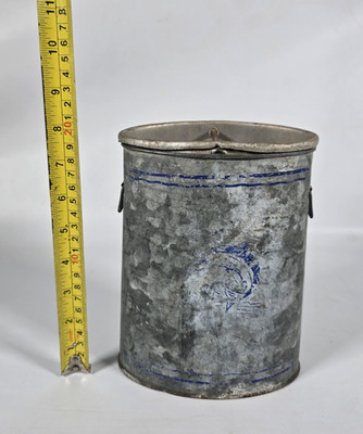 Old Pal Vintage oval galvanized minnow/bait bucket with ventilated insert lid
