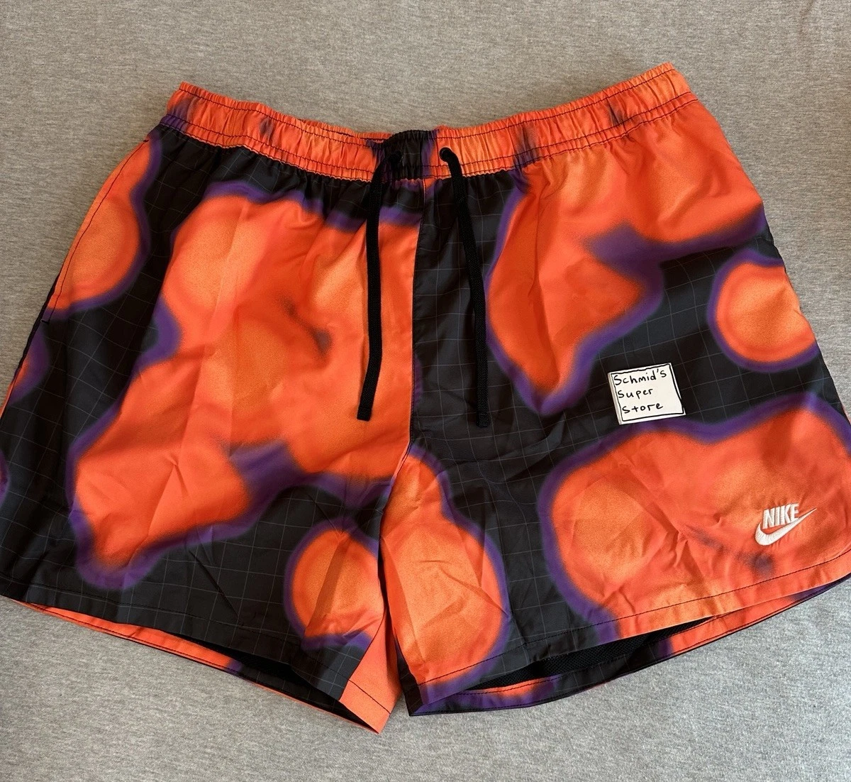 Nike Sportswear Solarized Flow Woven Orange/Black Shorts Mens XXL FN1471-010
Opens in a new window o
