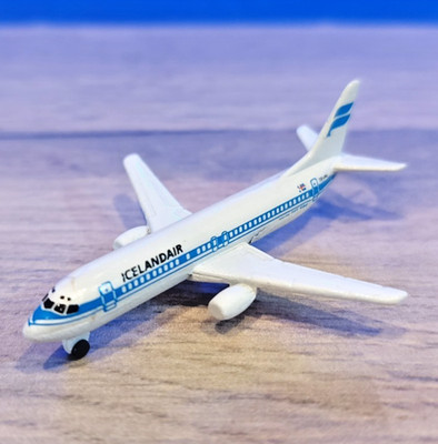 Schabak Schuco Boeing 737-400 Icelandair Diecast Modellflugzeug Germany 1:600