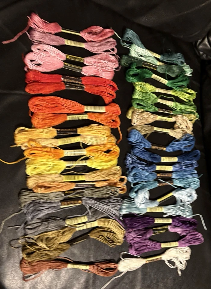 Embroidery Thread Bundle - Image 4 of 4