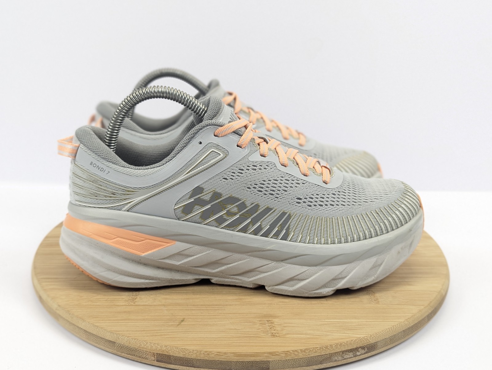 Hoka Bondi 7 Womens Sneakers Size 8 Gray Peach Shoes Running Athletic Trainer  thumbnail 2