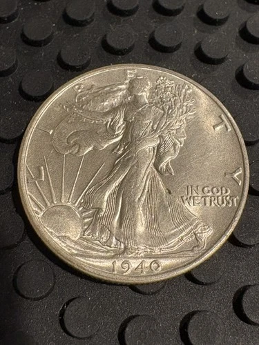 Stunning 1940-S San Francisco Mint 90% Silver Walking Liberty Half Dollar AU+ BU