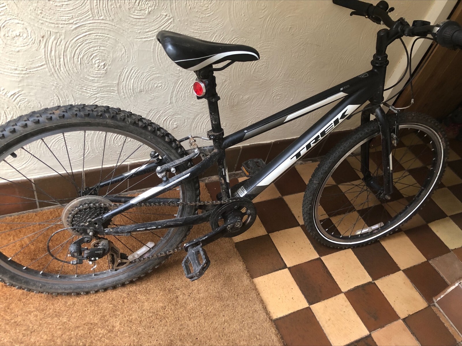 trek mt200 24