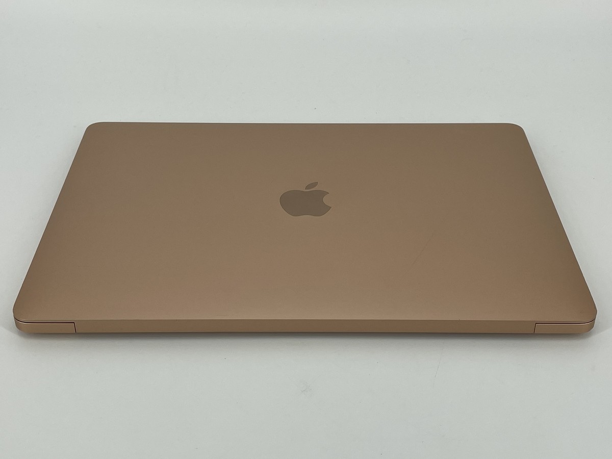MacBook Air M1 8GB SSD 256GB　美品！ Apple MacBook Air M1 Chip 256GB SSD 8GB 13.3