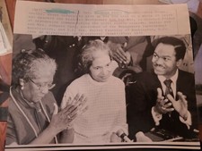 ROSA PARKS 1975 CIVIL RIGHTS MONTGOMERY BUS RIOTS NEGRO BLACK LEGEND PHOTO HERO 