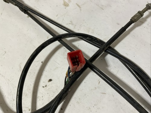 1982 Honda CB 900F Throttle Assemble- Cables- Damaged - Picture 8 of 8