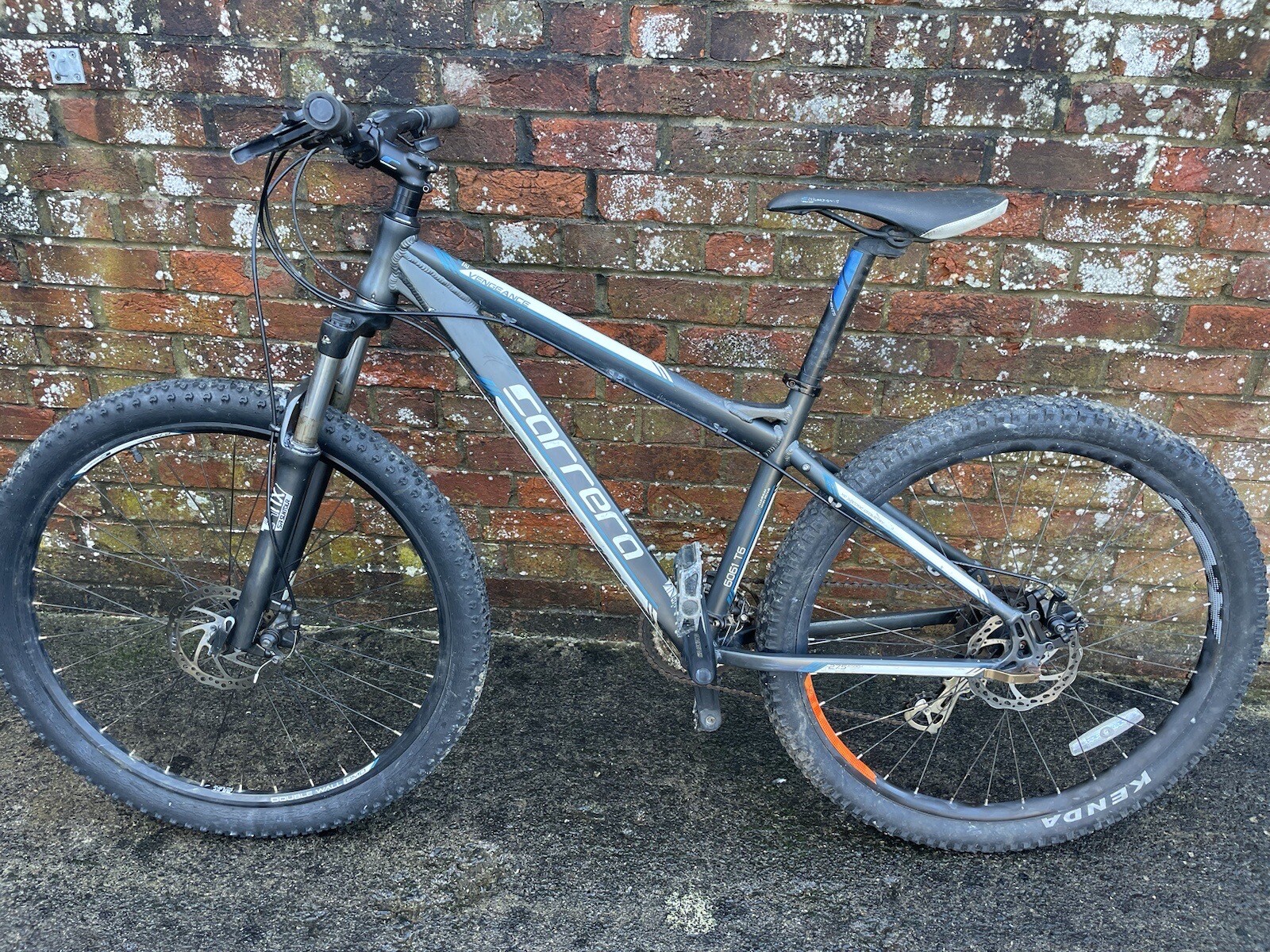 carrera vengeance limited edition mountain bike