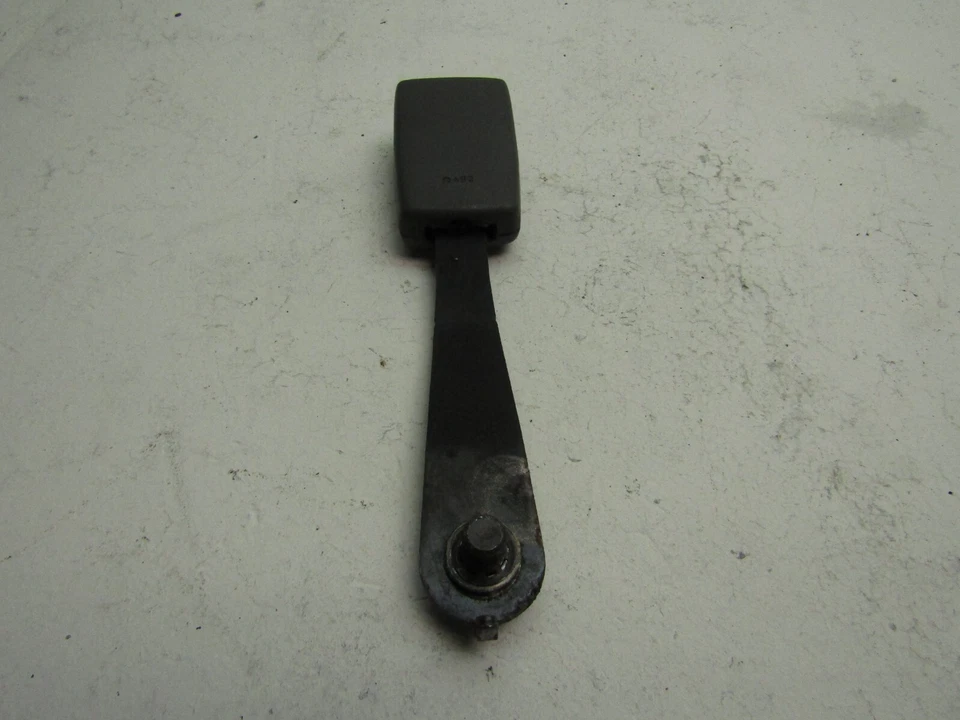 Hebilla de cinturón de seguridad RODEO 1998 2002 ISUZU pasajero derecho cierre de asiento delantero OEM Foto 4 de 4