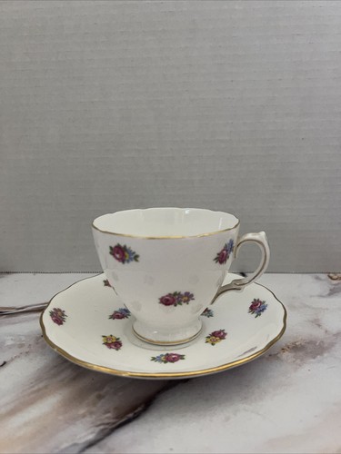 Vintage Royal Vale Bone China Cup & Saucer Floral Gold Trim England - Picture 4 of 8