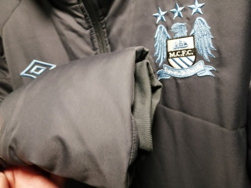 Manchester City FC Umbro MCFC Vintage Retro Giacca Imbottita Cappotto Grigio XX-Large - Foto 5 di 7