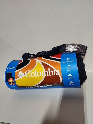 Columbia Packable Waterproof Outdoor Blanket - 72 x 72 IN