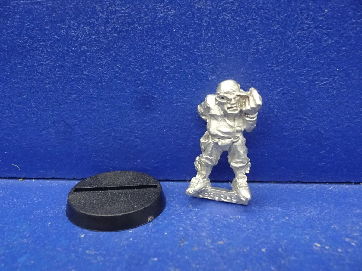 RAR! Human Referee für Blood Bowl METALL
