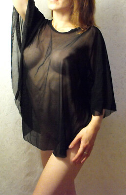 Poncho Umhang Cape Bluse AXAMI Kaftan Hemd Top O/S schwarz durchsichtig Feinnetz