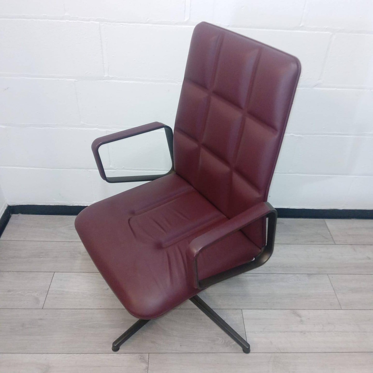 Walter Knoll Executive Leadchair, Back Tilt, Armrests, Real