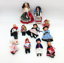  kleine Trachtenpuppen, u.a. Porzellan Puppe, 7x mit Schlafaugen, Konvolut 11x 