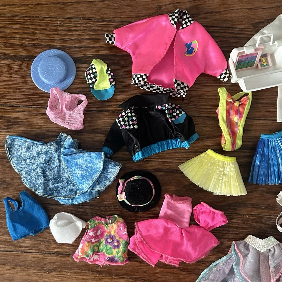 LOTE ROPA Barbie años 80 90 y 1993 muñeca Happy Meal Stacie, 29 piezas muy queridas Foto 3 de 4
