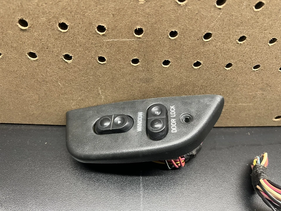 Dodge Ram 1500 2500 3500 Master Power Window Lock Switch Left Right 94 95 96 97 - Image 2 of 4