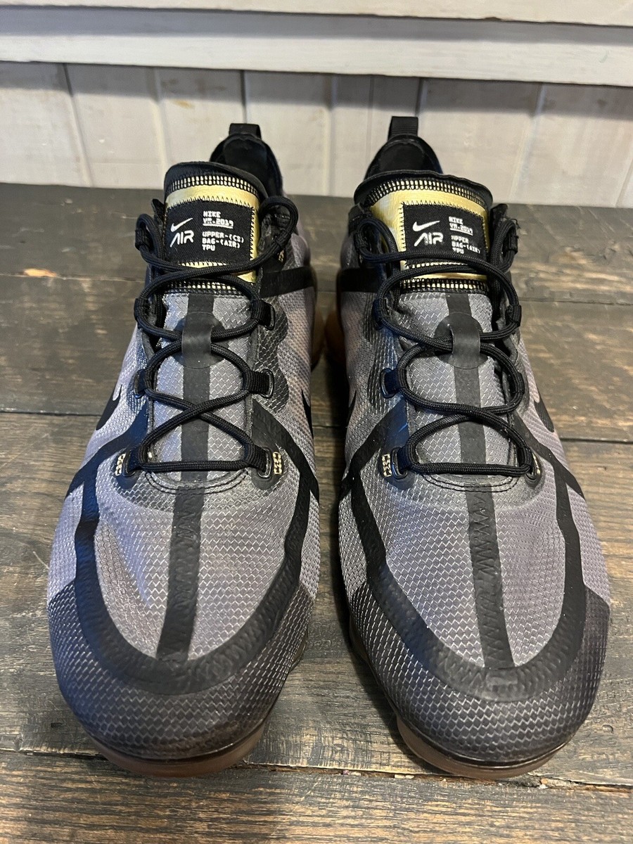 Nike Air Vapormax 2019 Black Gold Running Shoes AR6631-002  display picture 1