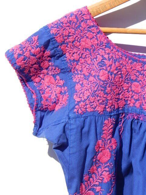 VINTAGE OAXACAN TOP ~ Blue Embroidered Mexican Pe… - image 2