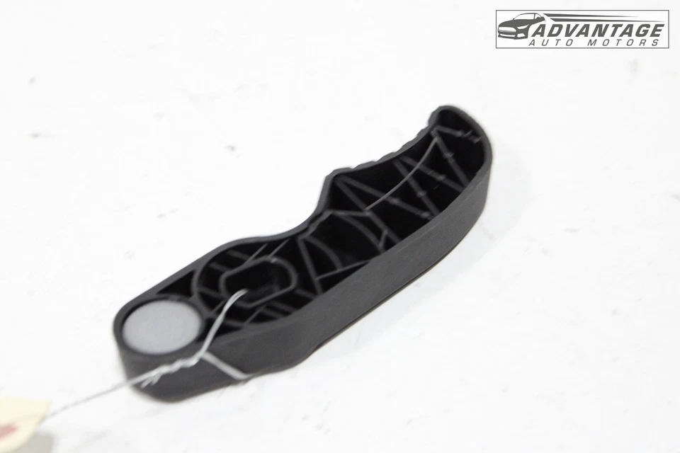 Ford Transit Connect 2014-2023 puerta de carga trasera izquierda manija de liberación interior OEM Foto 3 de 4