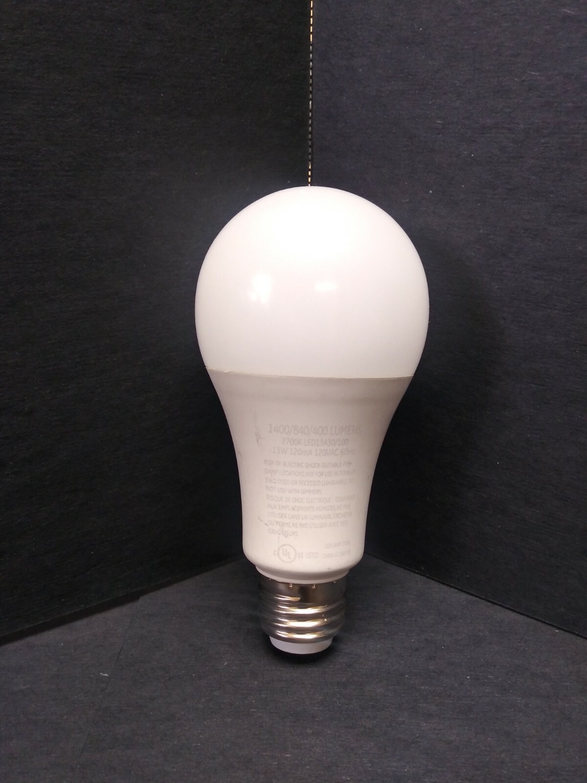 5 Light Bulbs LED 1400/840/400 Lumens 2700K LED13A30/100 13W 120mA 60Hz L-11
