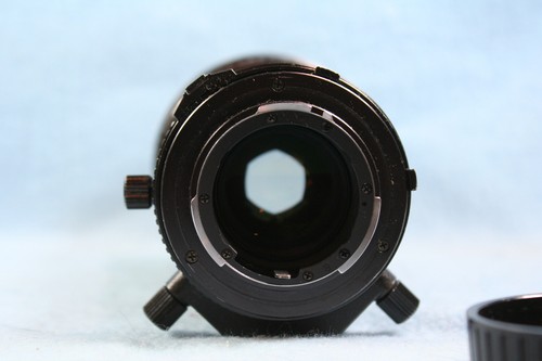 Tokina ATX 828 80 - 200mm F2.8 with Case Minolta MD Mount SD Glass - Picture 6 of 6