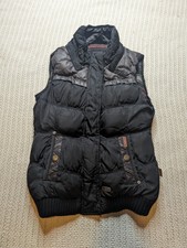 Khujo Women's Medium Hamburg Black Gray Puffer Vest Quilted Serape Stripe Lining