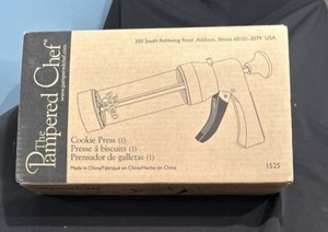 Pampered Chef #1525 Cookie Press with 16 Discs Cookies Cheese (M) Used Once