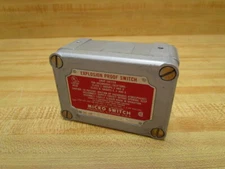 Honeywell / Micro Switch EX-AR8 Snap Switch EXAR8