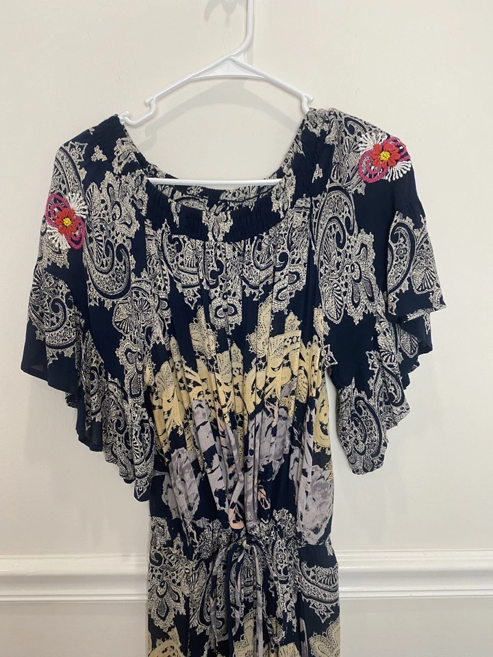 Macacão feminino Anthropology Jolie fora do ombro tamanho SP - Imagem 3 de 4