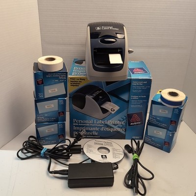 Avery 9100 Personal Label Printer with Software Disc & 8 rolls of Labels