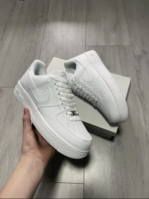 Nike Air Force 1 07 Weiß Größe 43 Herren Low Neu mit Karton OVP Sneaker