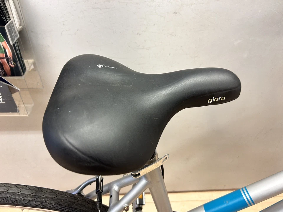 Used Raleigh E-Dale Lad 700C Wheels 19" Frame Hybrid Low-Step Bike Silver/Blue - Image 2 of 4