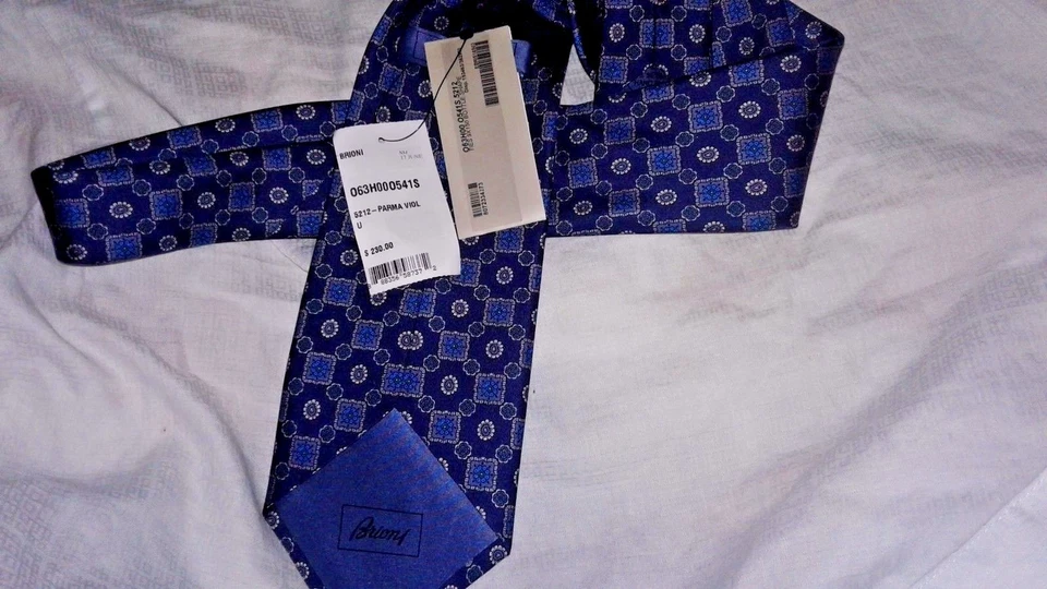  Corbata BRIONI hecha en Italia tejida seda cuello precio de venta sugerido por el fabricante $230! Foto 4 de 4