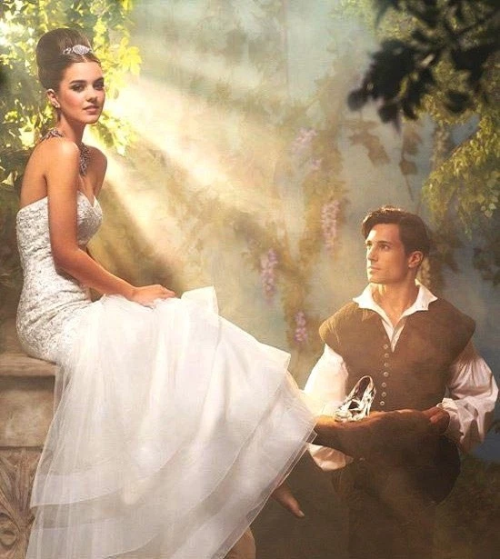 $1599 💕 VESTIDO DE NOVIA ALFRED ANGELO DISNEY CUENTO DE HADAS CENICIENTA 216 MARFIL 14 Foto 2 de 4