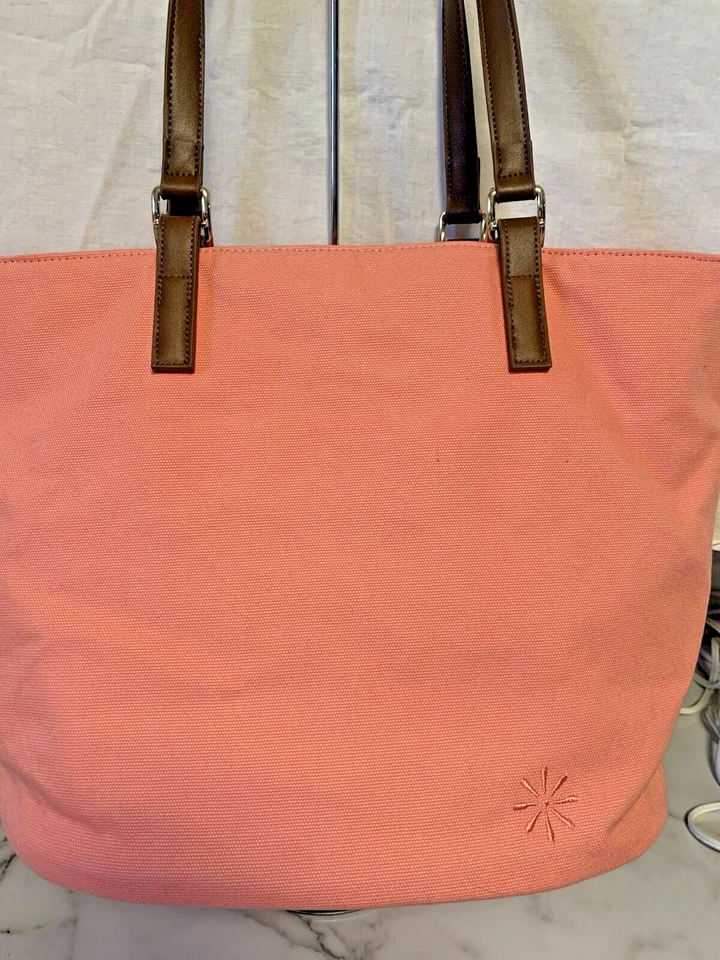 Bolsa tote Isaac Mizrah Bridgehampton de lona colorida coral alça dupla amarelo encaixe - Imagem 2 de 4