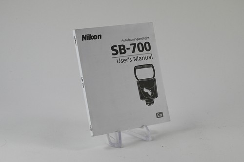 Nikon SB-700 Autofocus Speedlight Camera Flash Instruction Manual Book #G490