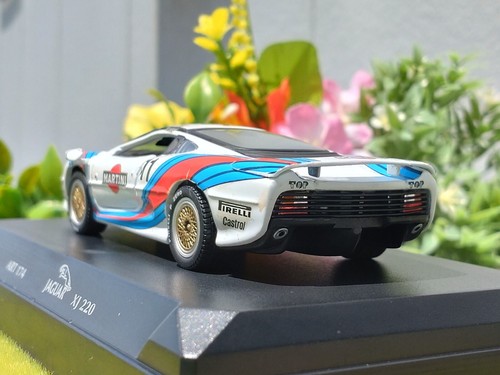Jaguar/ Martini XJ220 / No.11 1/43 Diecast car / DETAIL GUARDZ - Picture 11 of 22