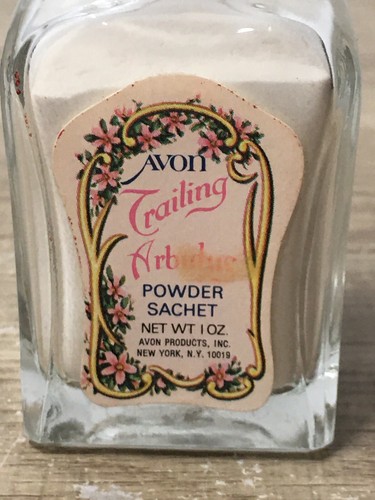 Vintage Avon Trailing Arbutus Powder Sachet - Picture 2 of 6