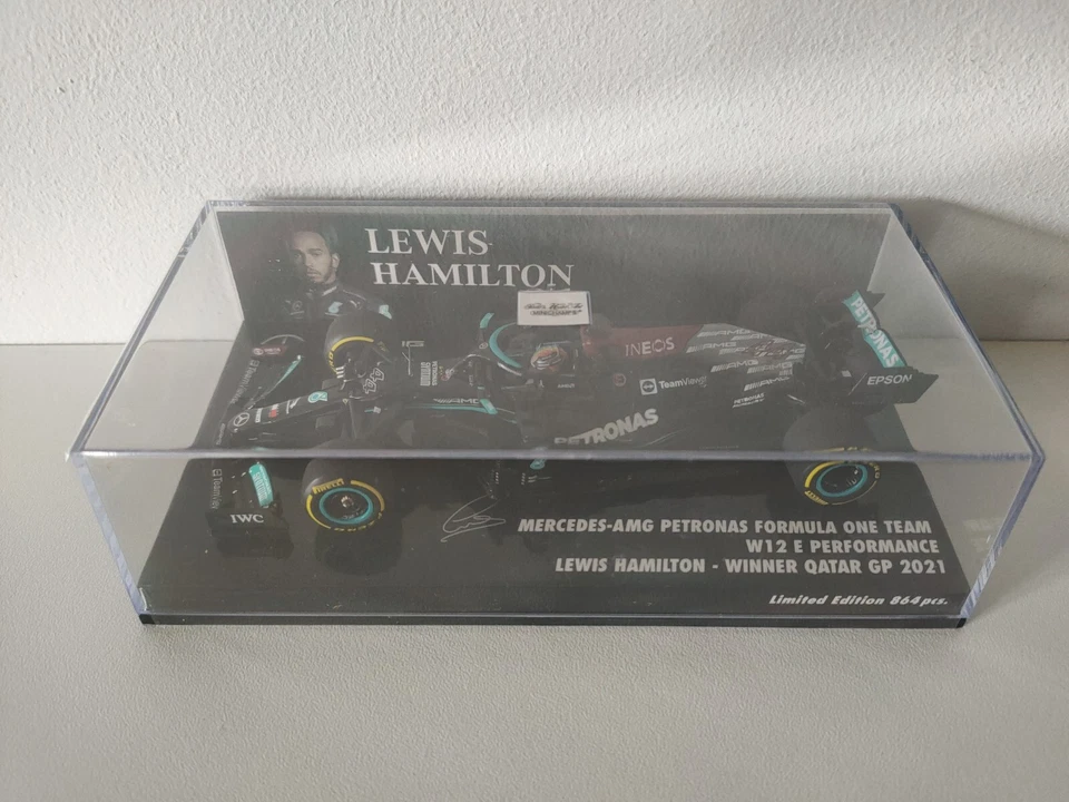 Mercedes W12 Lewis Hamilton Winner Quatar GP 2021 1/43 Minichamps - Photo 2/4