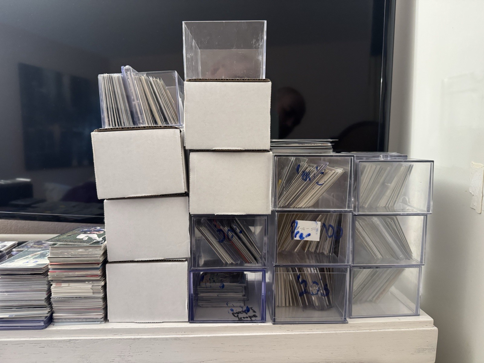 NFL TRADING CARD LOT 700+ INSERTS/SERIALS/MEMO LATE 90’s - EARLY 10’s LOOK