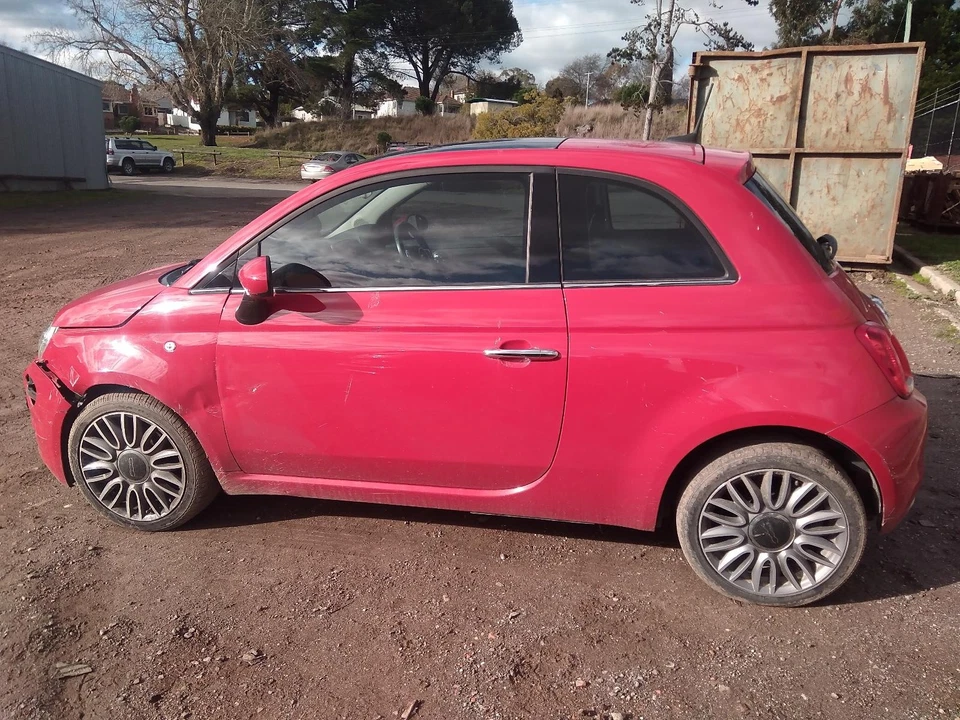 FIAT 500 LEFT TAILLIGHT IN BODY, HATCH, NON 500E, 2015-2024 - image 4 of 4