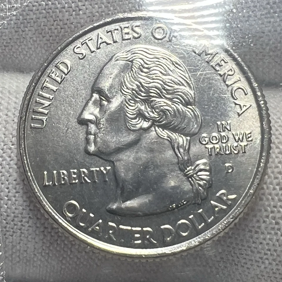 2005-P&D West Virginia 25c Satin BU Mint Cello receive both coins pictured #3041 - Image 4 of 4